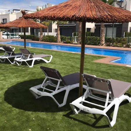 Fun Holiday Apartment Punta Prima Torrevieja Dış mekan fotoğraf