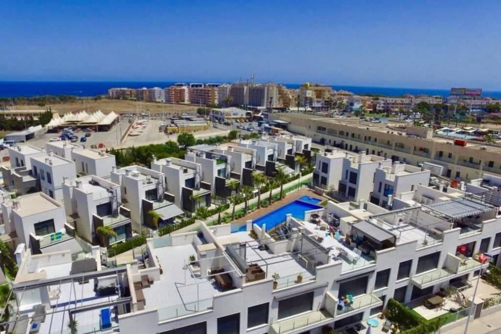 Fun Holiday Apartment Punta Prima Torrevieja Dış mekan fotoğraf